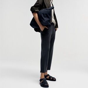 Lululemon Softstream High-Rise Straight-Legged Cropped Pant